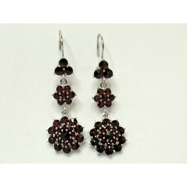 České granáty-náušnice