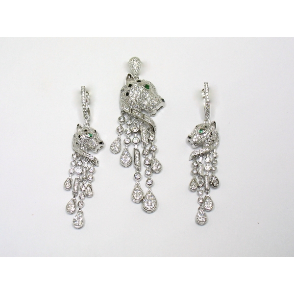 přívěšek a náušnice