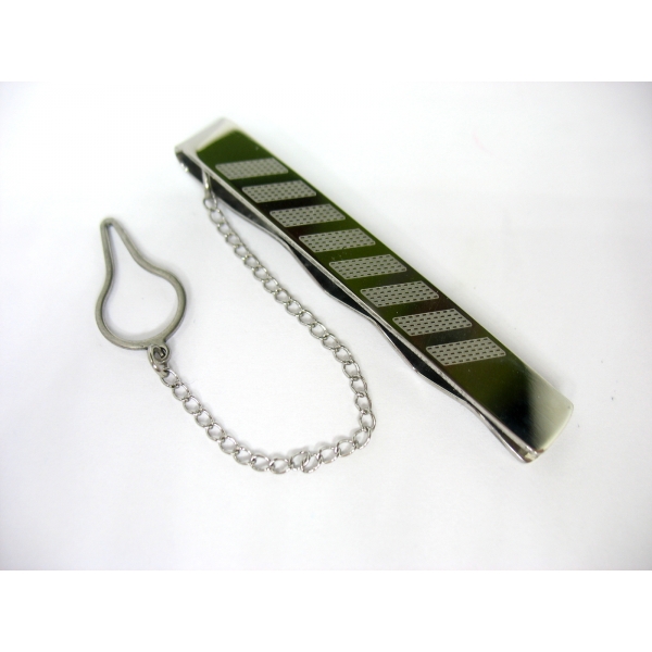 spona na kravatu z oceli