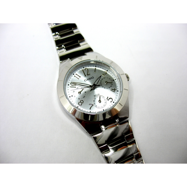 dámské hodinky casio