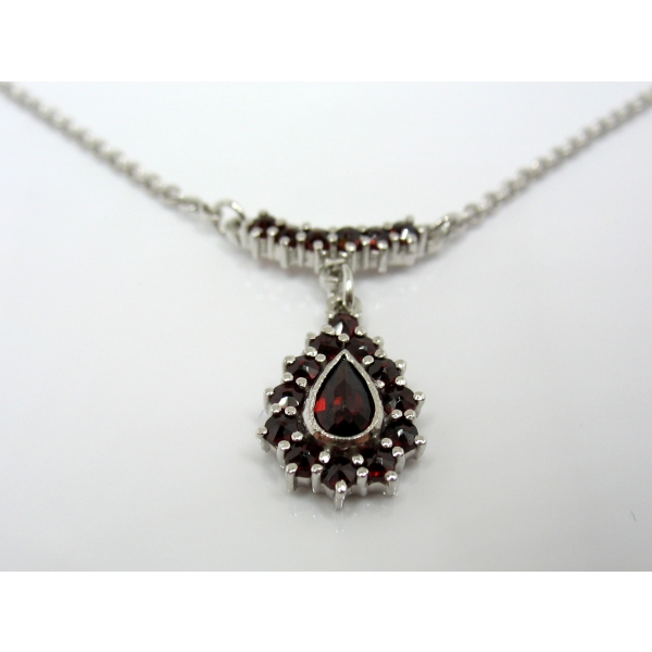 náhrdelník s českými granáty