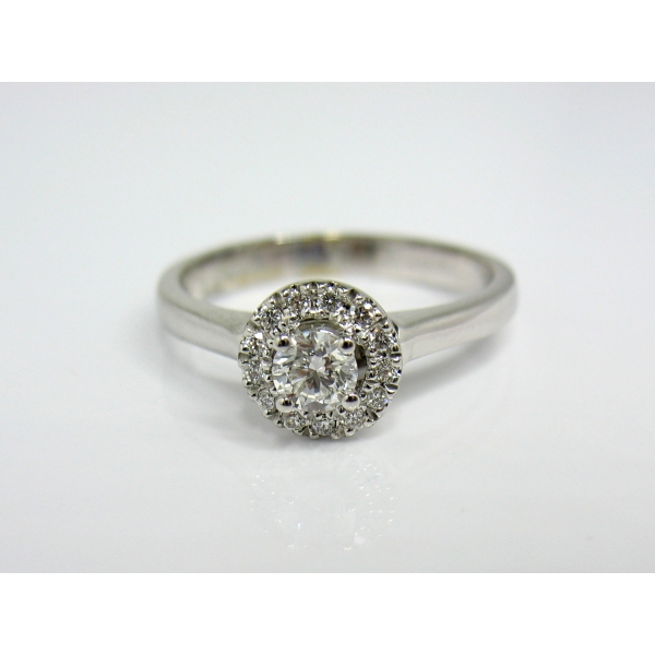 Zásnubní prsten s brilianty