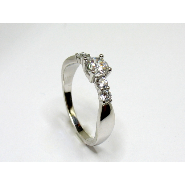 Bílé zlato-zásnubní prsten