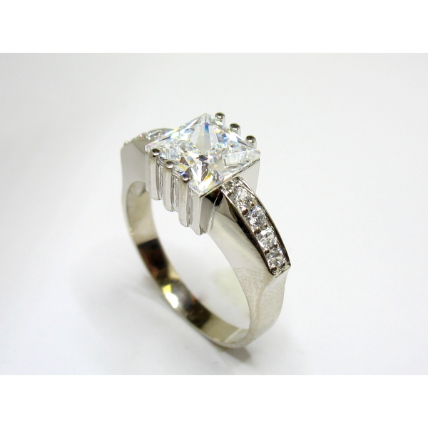 ZÁSNUBNÍ PRSTEN 83