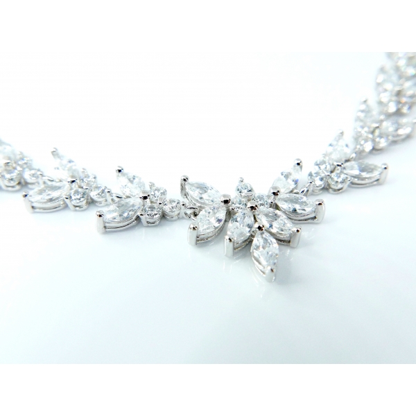 stříbrný náhrdelník b-45382