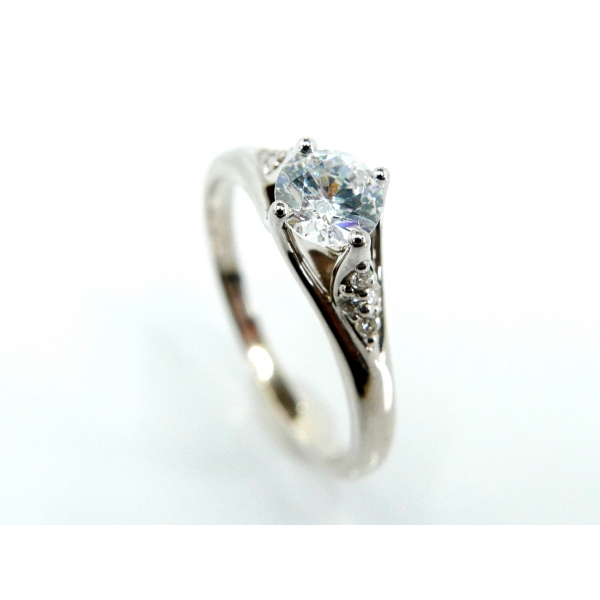 zlatý prsten s moissanity B-45973