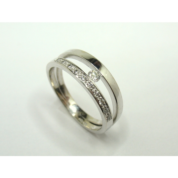 BRILIANTOVÝ PRSTEN 141.