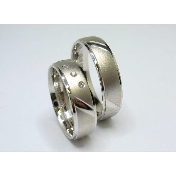 SNUBNÍ PRSTENY   G 151