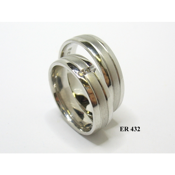 Snubní prsten se zirkony ER 432