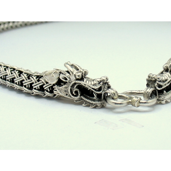 Motorkářský náhrdelník