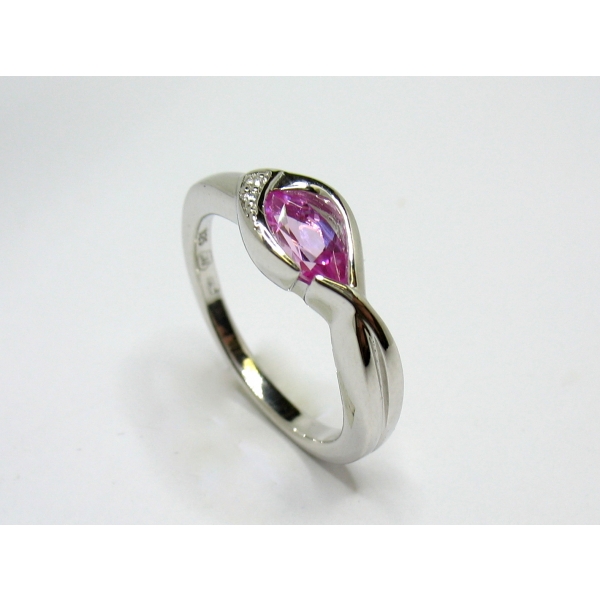 Růžový zirkon-prsten
